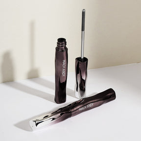 Rímel LashPrime 3 em 1™ – Cílios Longos, Curvados e Definidos em Segundos